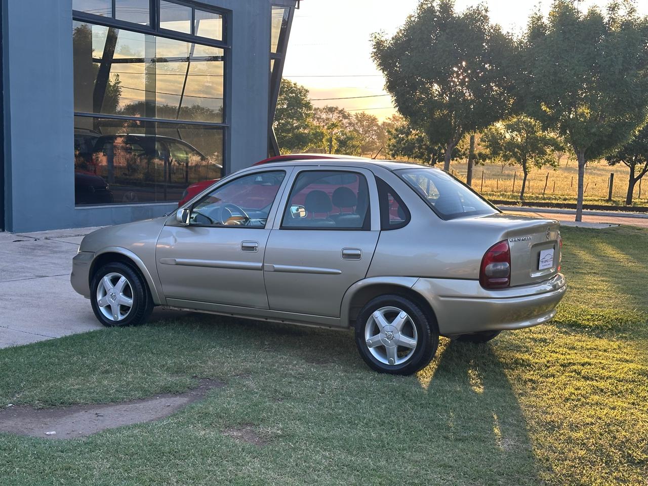 CHEVROLET CORSA CLASSIC 4P SUPER 1.6N