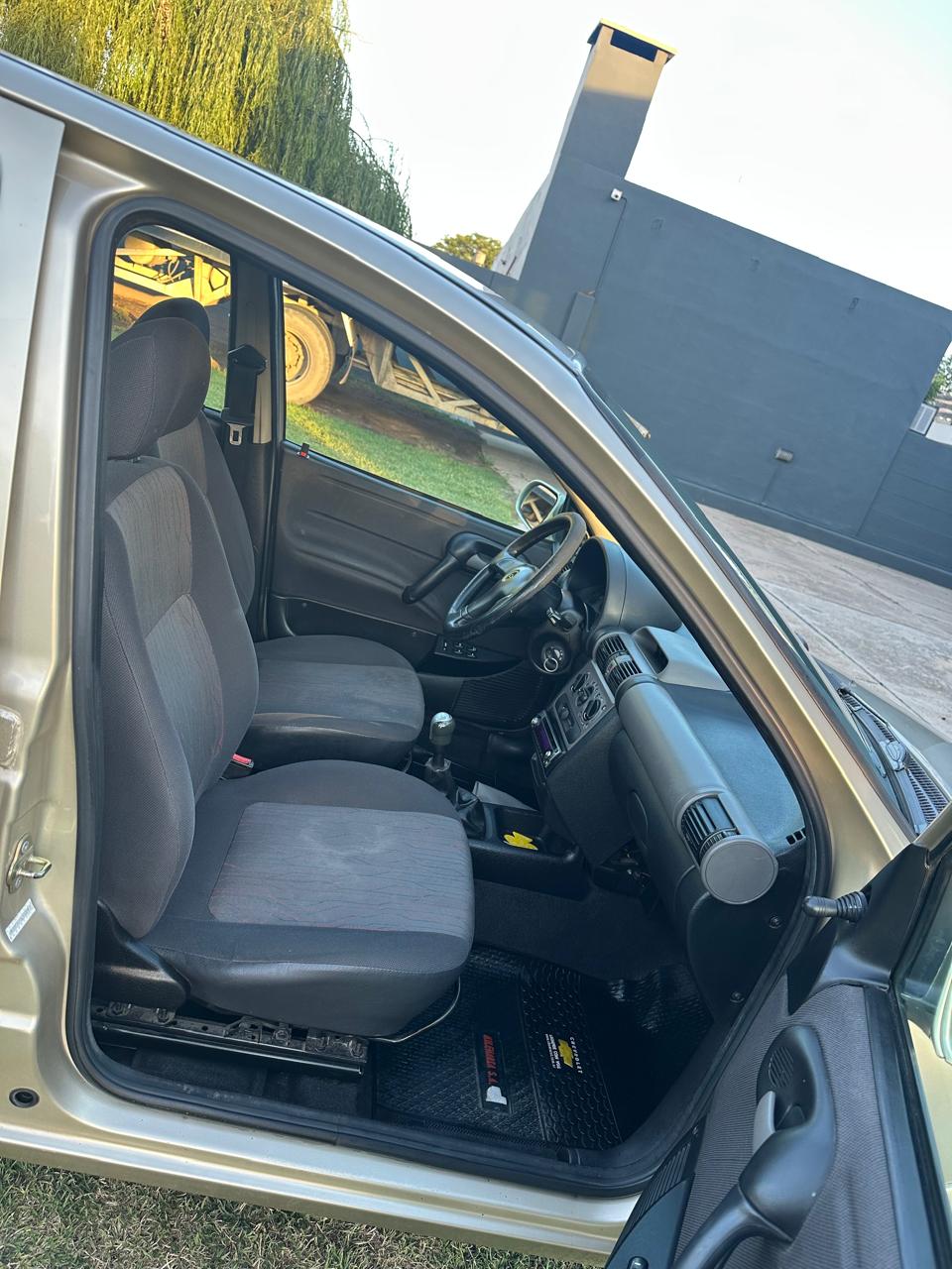 CHEVROLET CORSA CLASSIC 4P SUPER 1.6N