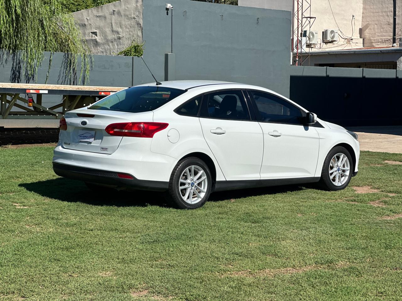 FORD FOCUS 1.6L N MT S