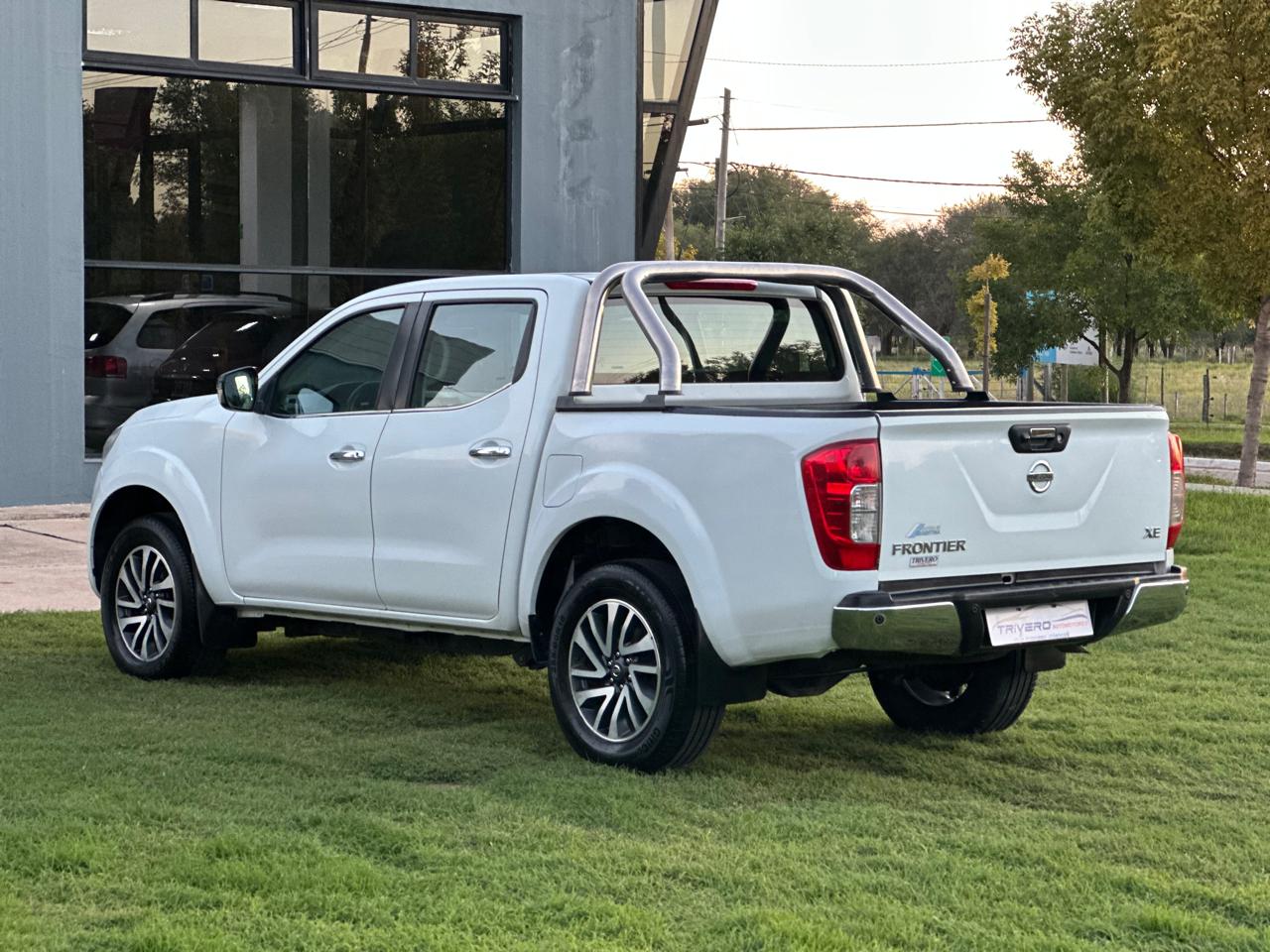 NISSAN FRONTIER2.3 DC 4X2 XE