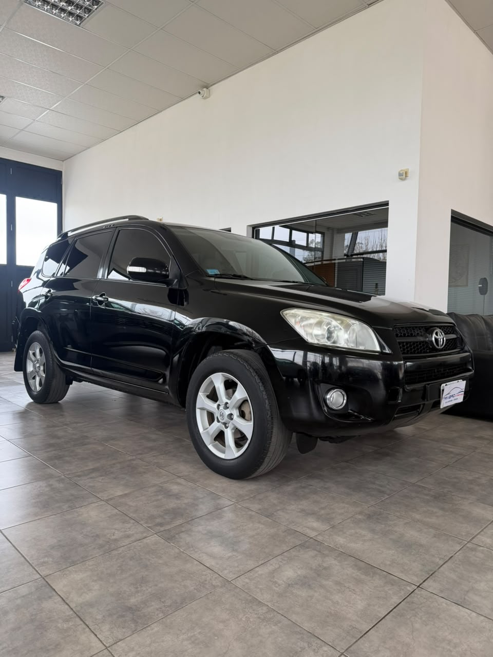 Toyota RAV4 4×2 AT
