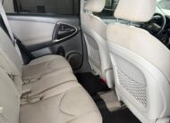 Toyota RAV4 4×2 AT