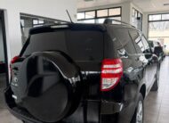 Toyota RAV4 4×2 AT