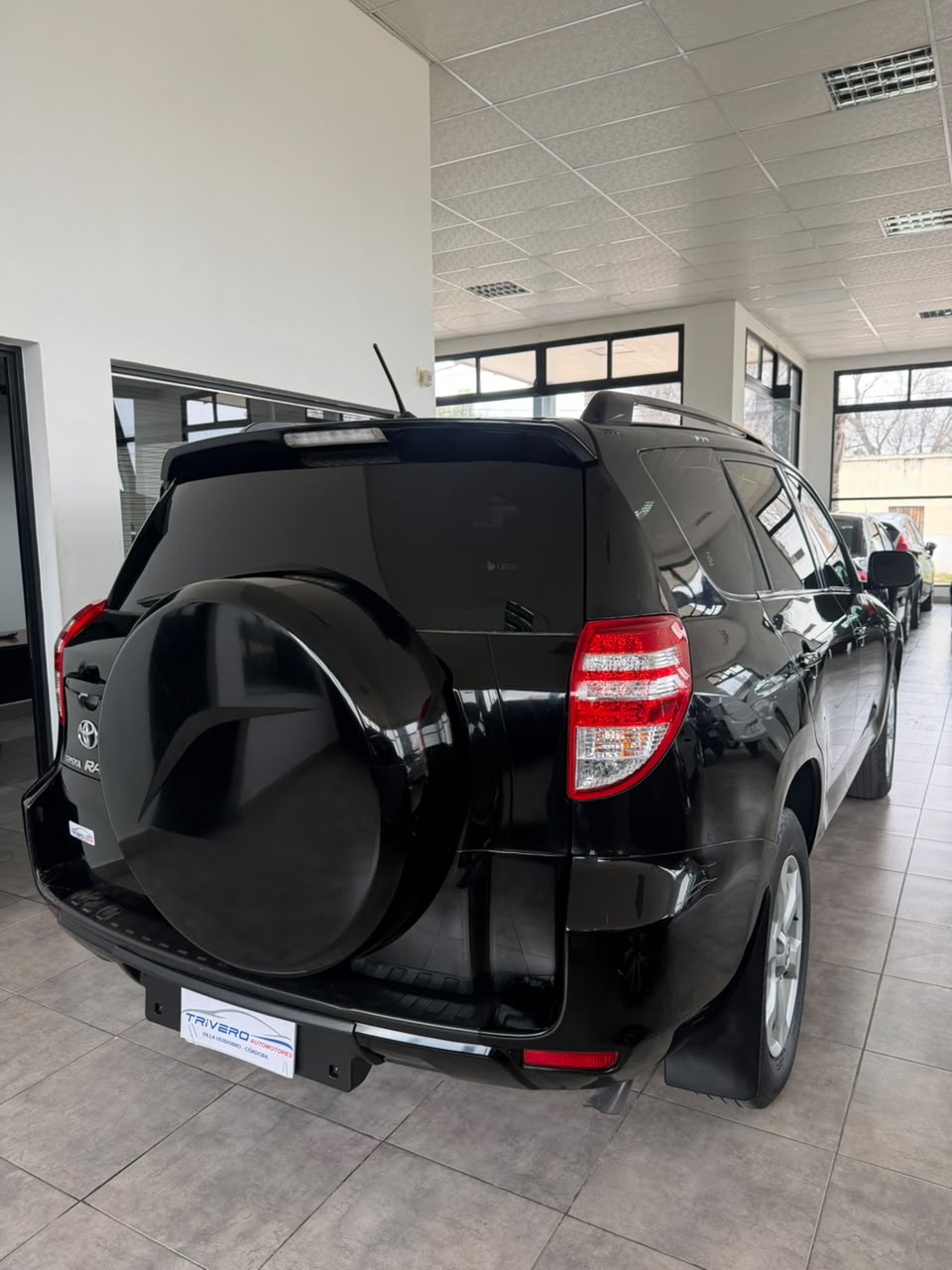 Toyota RAV4 4×2 AT