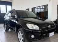 Toyota RAV4 4×2 AT