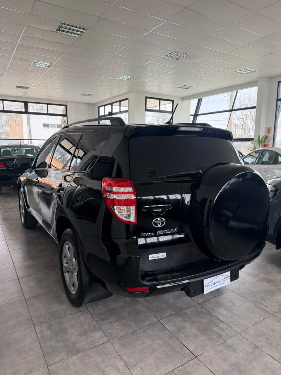 Toyota RAV4 4×2 AT