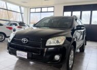Toyota RAV4 4×2 AT