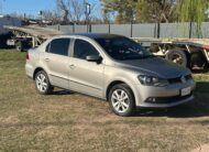 VOLKSWAGEN VOYAGE HIGHLINE 1.6 MT