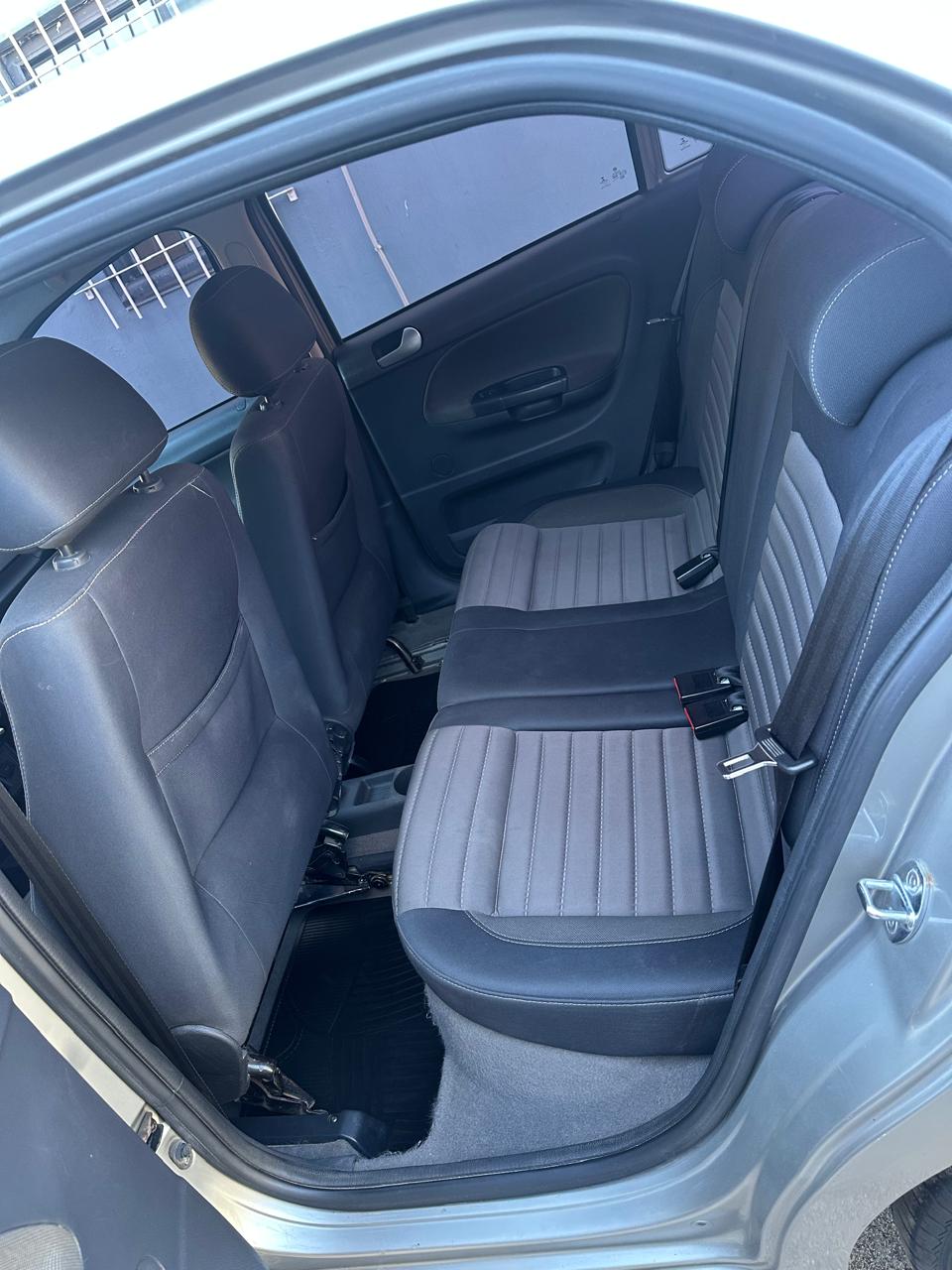 VOLKSWAGEN VOYAGE HIGHLINE 1.6 MT