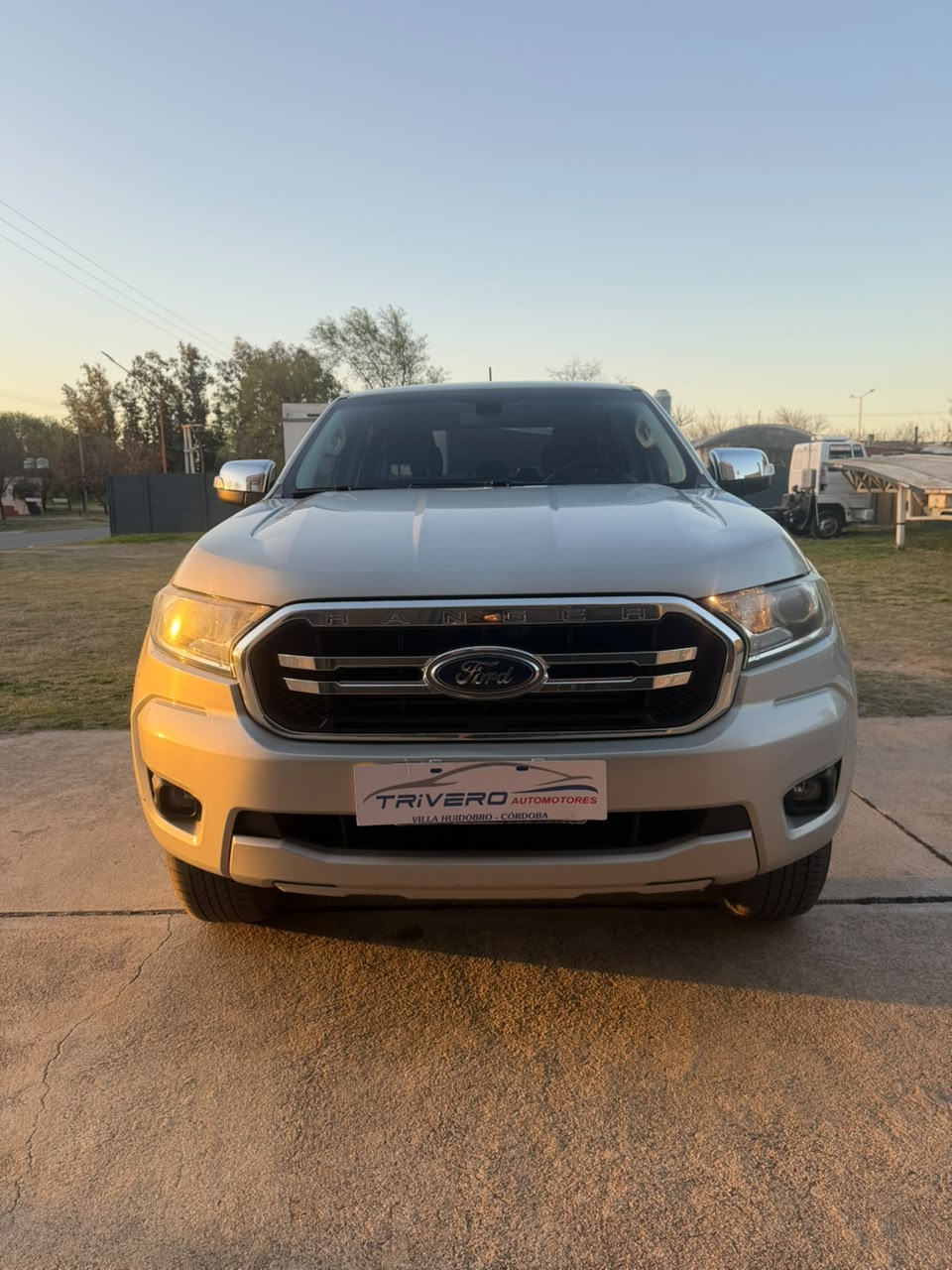 Ford Ranger DC 4X2 XLT MT 3.2L D