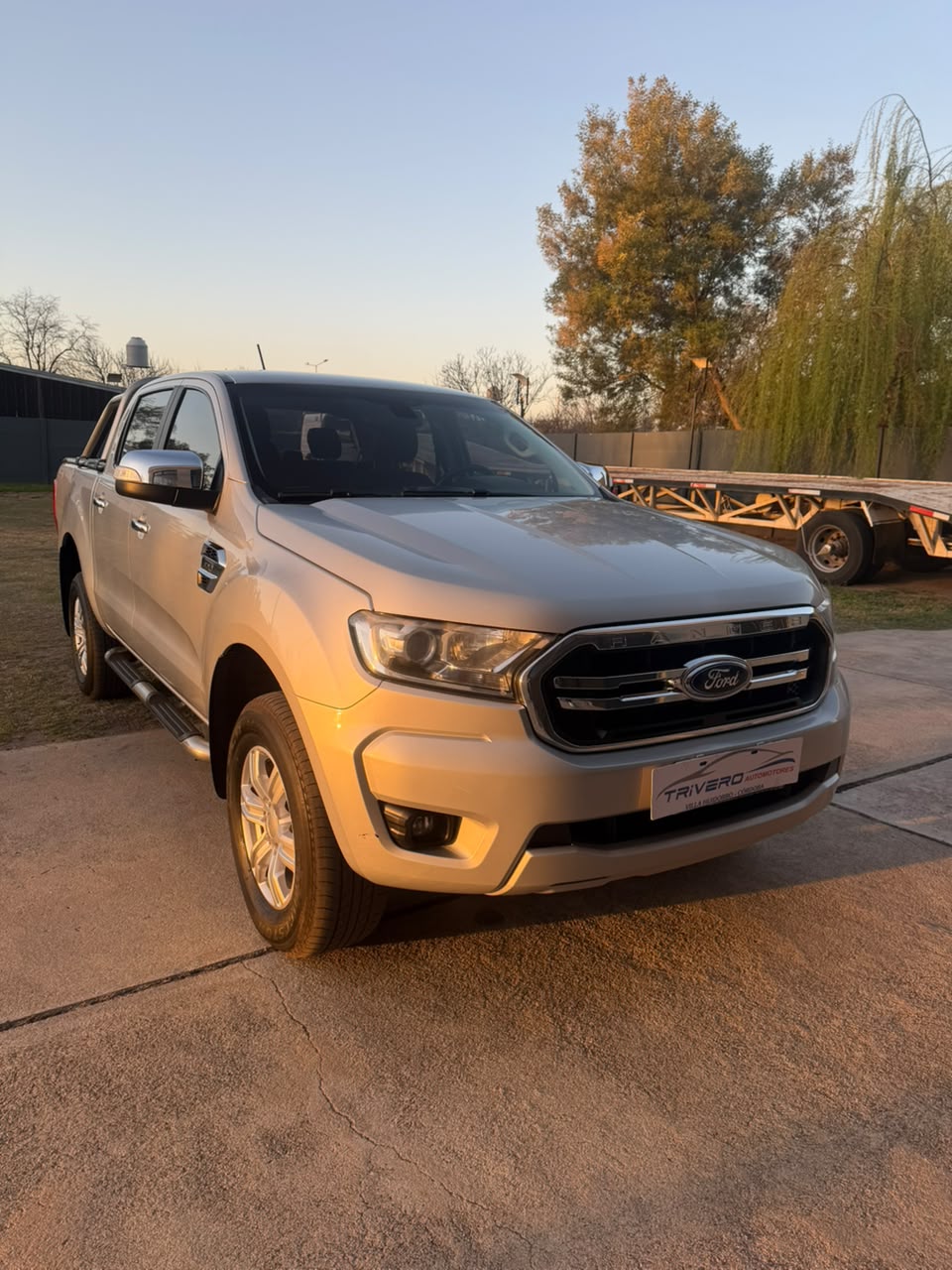 Ford Ranger DC 4X2 XLT MT 3.2L D