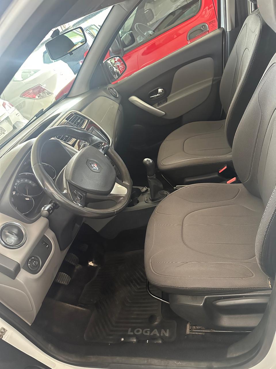 RENAULT LOGAN PRIVILEGE 1.6 16V