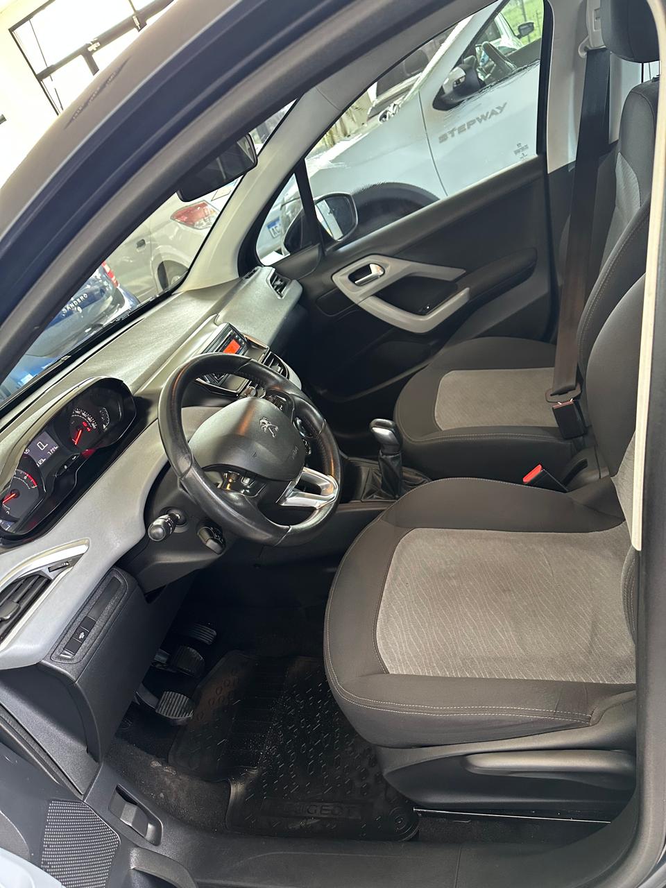 PEUGEOT 208 ALLURE 1.6N